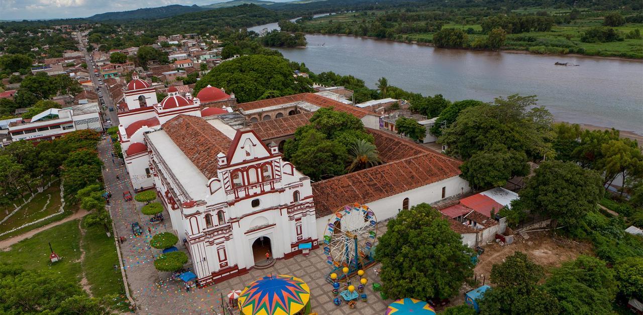 Hotel De Santiago Ч'япа-де-Корсо Екстер'єр фото